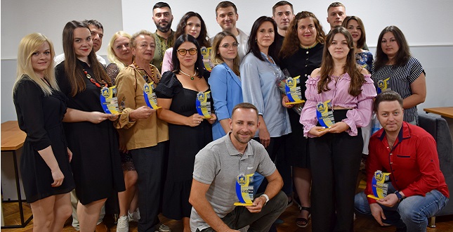 Молодих фахівців Дніпровського району привітали з Днем молоді